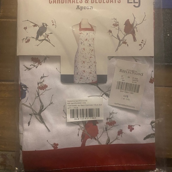 Cardinal and Bluejay apron - Picture 3 of 3